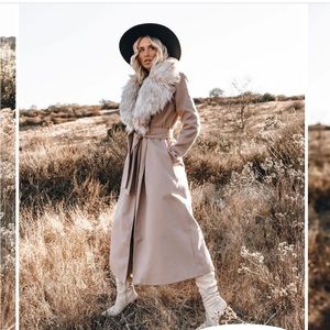 Vici Frederica Pocketed Faux Fur Coat